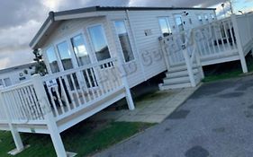 Jems Hot-Tub Getaways 8 Berth At Tattershall Lakes